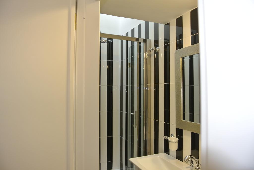 Appartement Pantheon Domus Valentino à Rome Extérieur photo